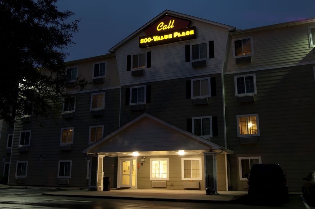 Woodspring Suites Ocala Bagian luar foto