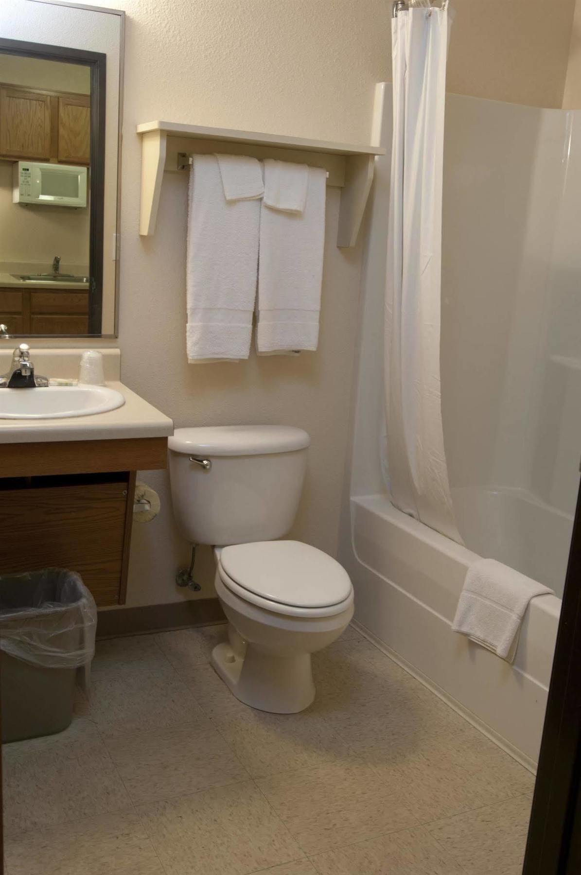 Woodspring Suites Ocala Bagian luar foto